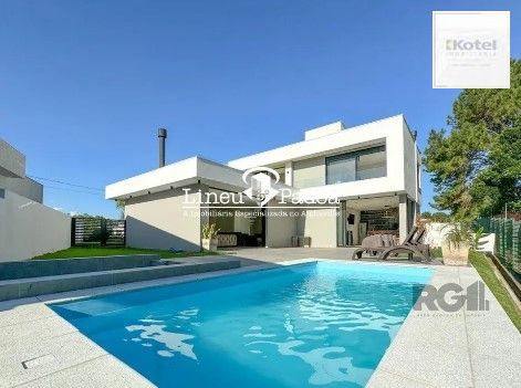 Casa com 4 suites