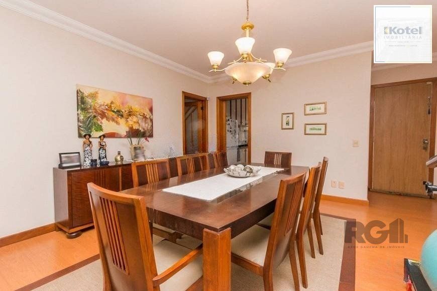 Casa de 380m² - 4 dormitórios, 2 suítes, 4 vagas no bairro Bom Jesus — foto 4