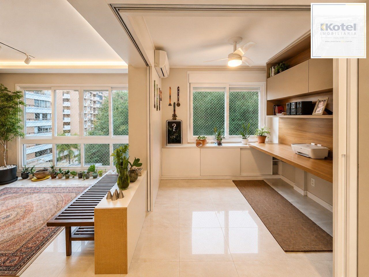Apartamento de 3 dormitórios à venda no bairro Mont Serrat em Porto Alegre.