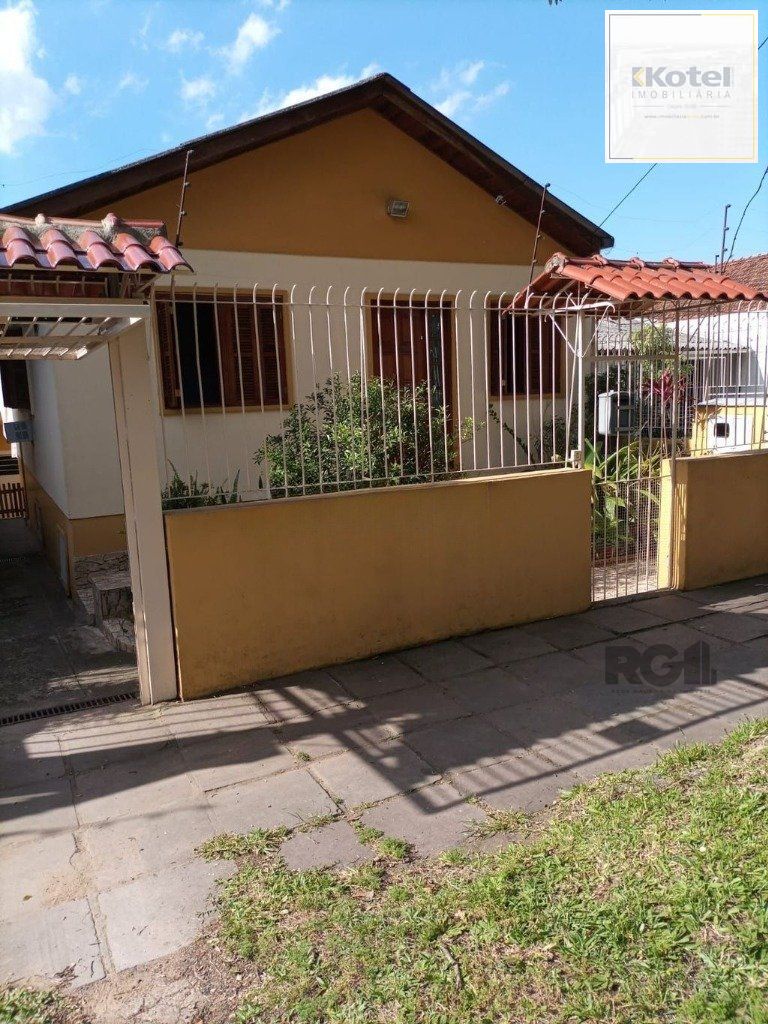 Casa 4 dormitórios no bairro Vila Ipiranga