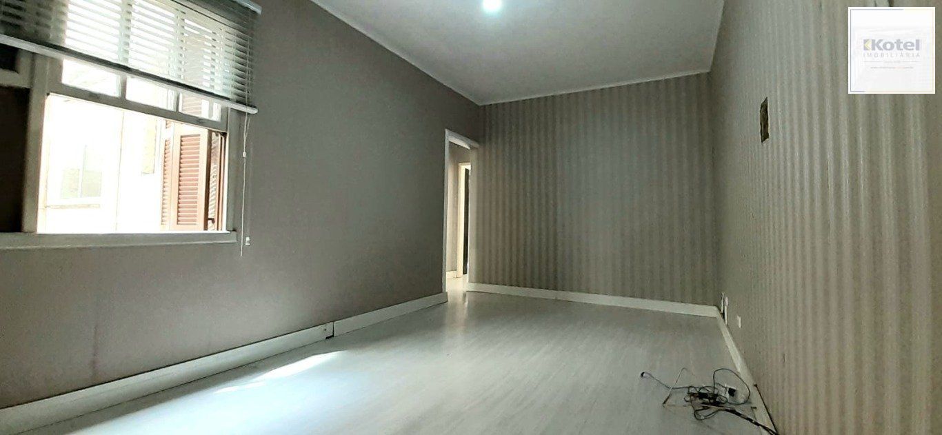Apartamento de 2 dormitórios à venda no Bairro Menino Deus, Porto Alegre — foto 3