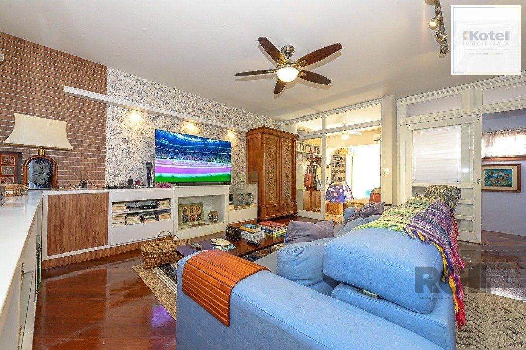 Casa em Condomínio à venda com 4 quartos 319 m²  Rua Manoel Leao, Pedra Redonda, Porto Alegre