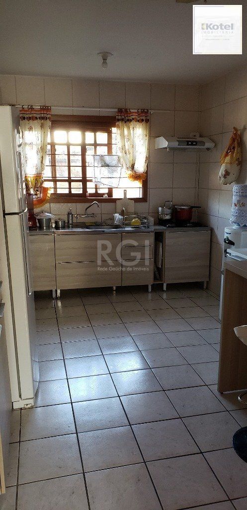 Casa para Venda - 200m², 8 dormitórios, 5 vagas - Teresópolis — foto 3