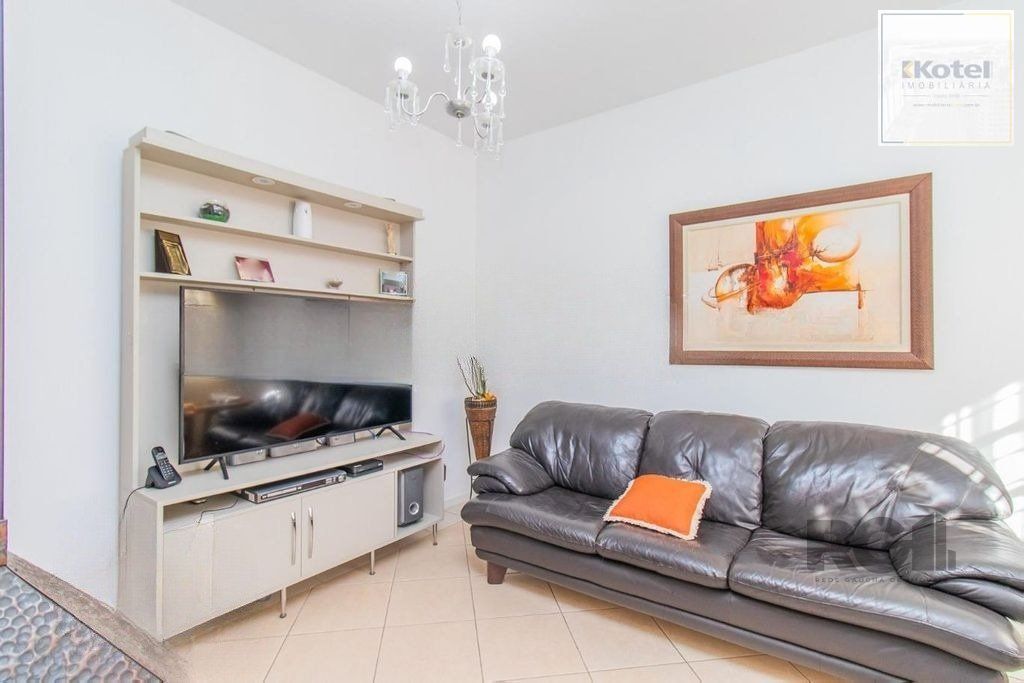 Casa de 4 dormitórios no bairro Cavalhada — foto 4