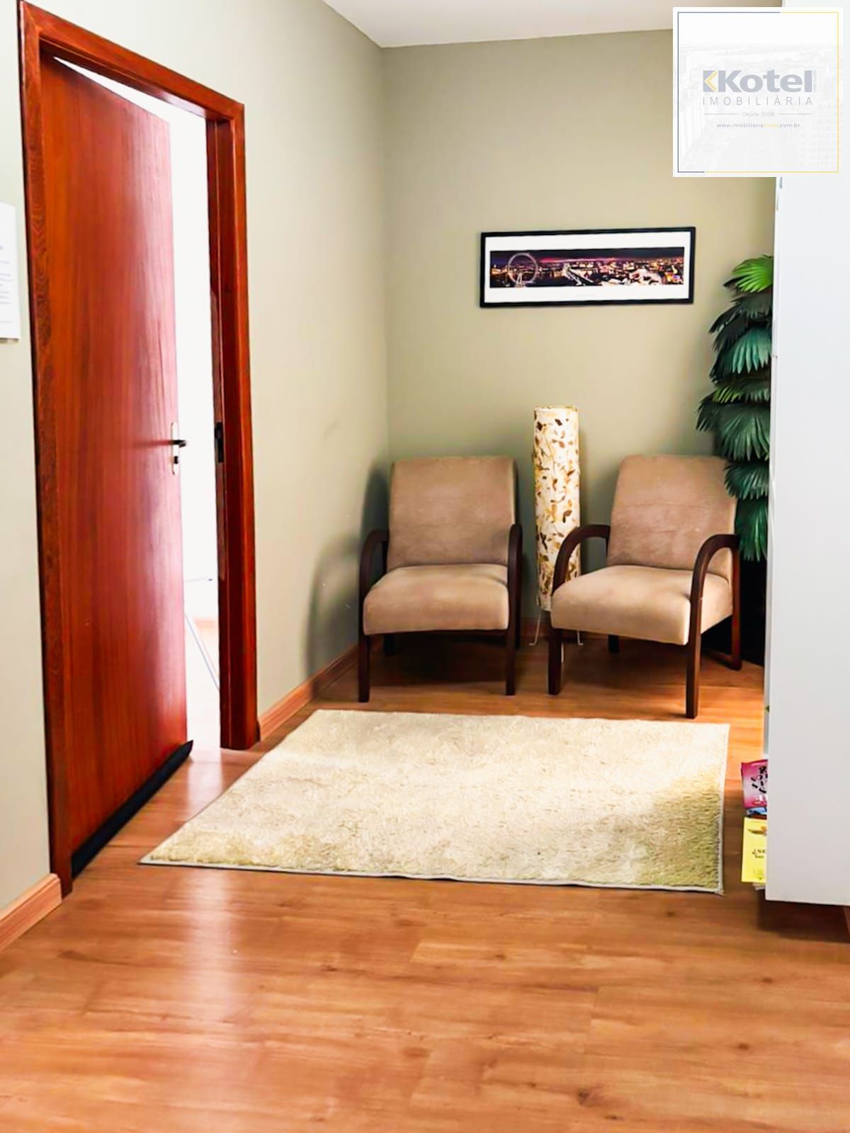 Sala Comercial à venda, 35m², Bom Jesus - Porto Alegre — foto 2