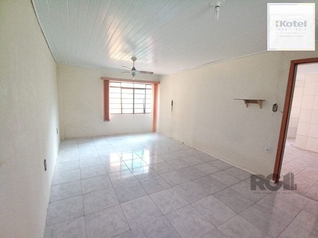 Casa de 2 dormitórios no bairro Campo Novo