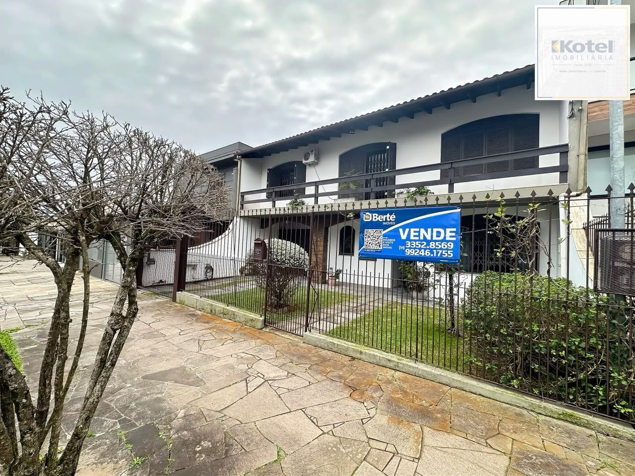 Casa 4 quartos à venda, 300m², Teresópolis - Porto Alegre
