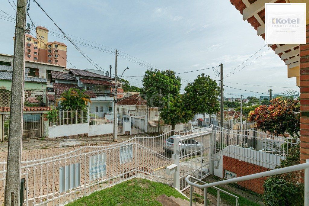 Casa 3 Dormitório(s) Bairro Teresópolis — foto 2