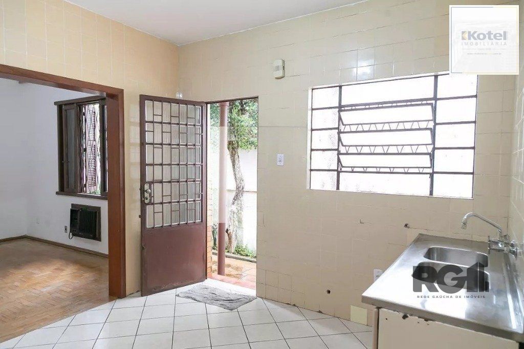 Casa para Venda - 150m², 3 dormitórios, 2 vagas - Teresópolis — foto 4