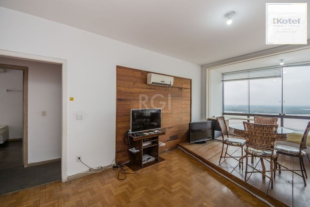 Apartamento de 3 quartos com vista para o rio á venda