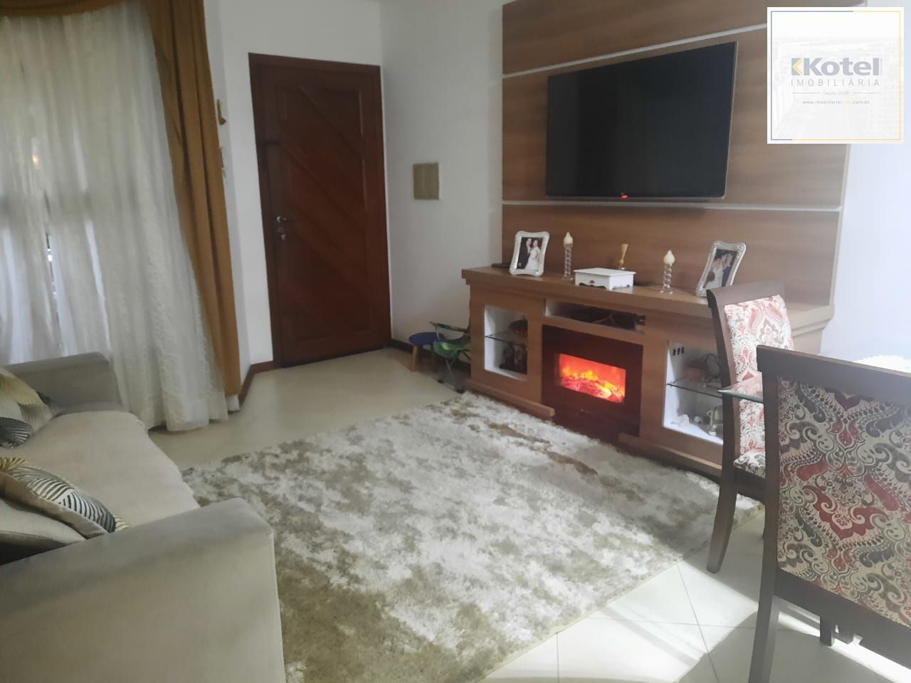 Casa em Condomínio, 131m², 2 dormitórios, 1 vaga no bairro Cavalhada — foto 2