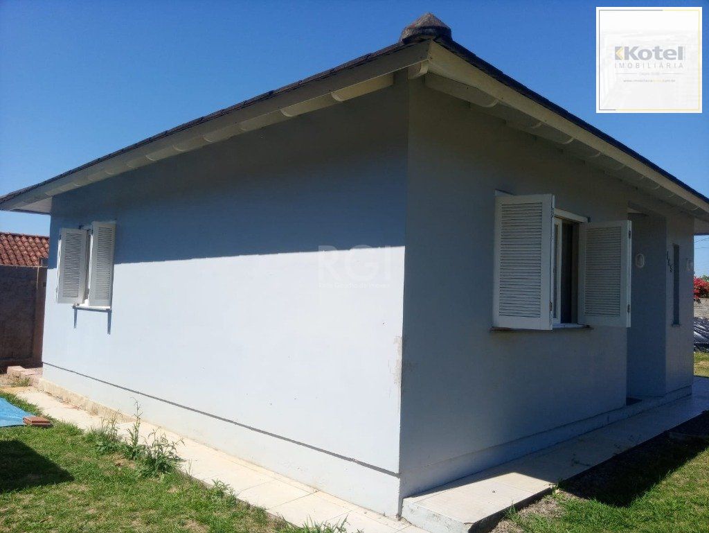 Casa para Venda - 69.98m², 2 dormitórios, 4 vagas - Jardim Dos Lagos