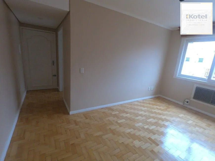 Apartamento com 2 quartos e 72m² à venda em Menino Deus, Porto Alegre.