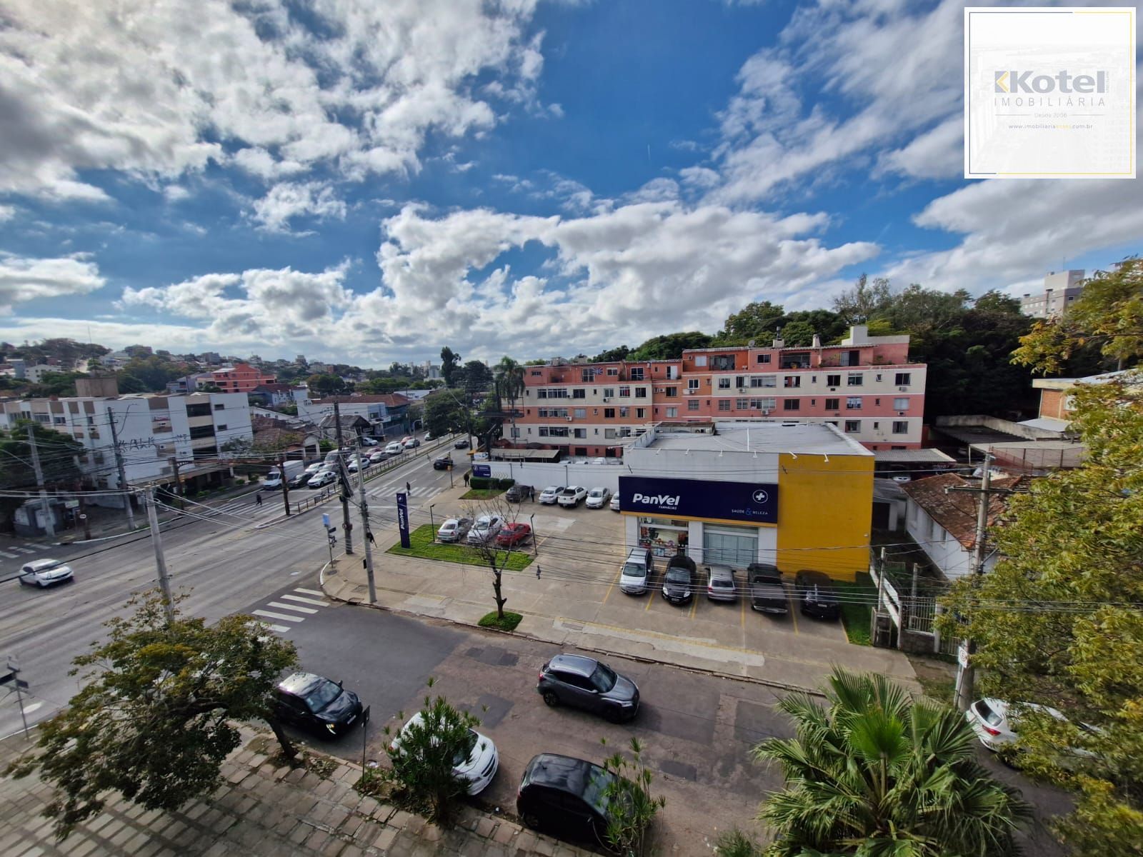 Sala comercial em prédio com elevador, no bairro Teresópolis. — foto 3