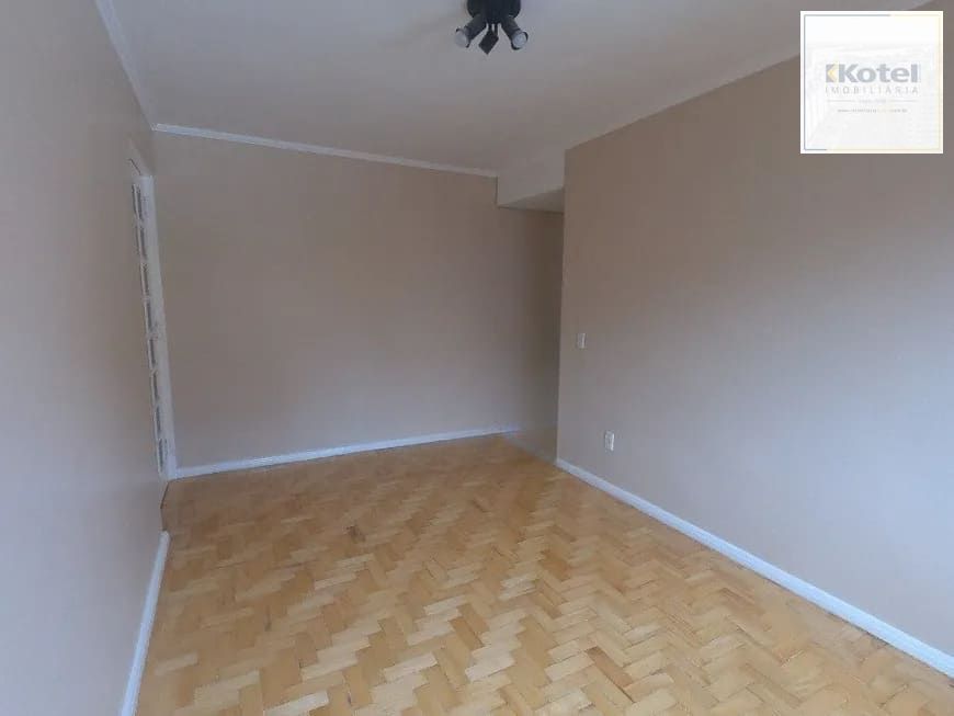 Apartamento com 2 quartos e 72m² à venda em Menino Deus, Porto Alegre.