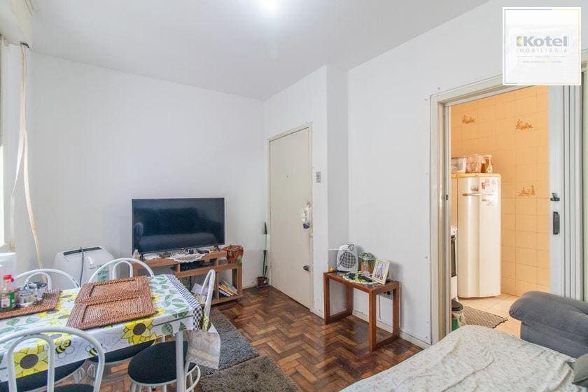 Apartamento de 3 dormitorios à venda em Bairro Santo Antônio, Porto Alegre