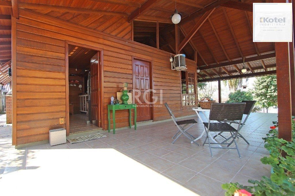 Casa para Venda - 205m², 2 dormitórios, sendo 1 suites, 4 vagas - Cristal — foto 3