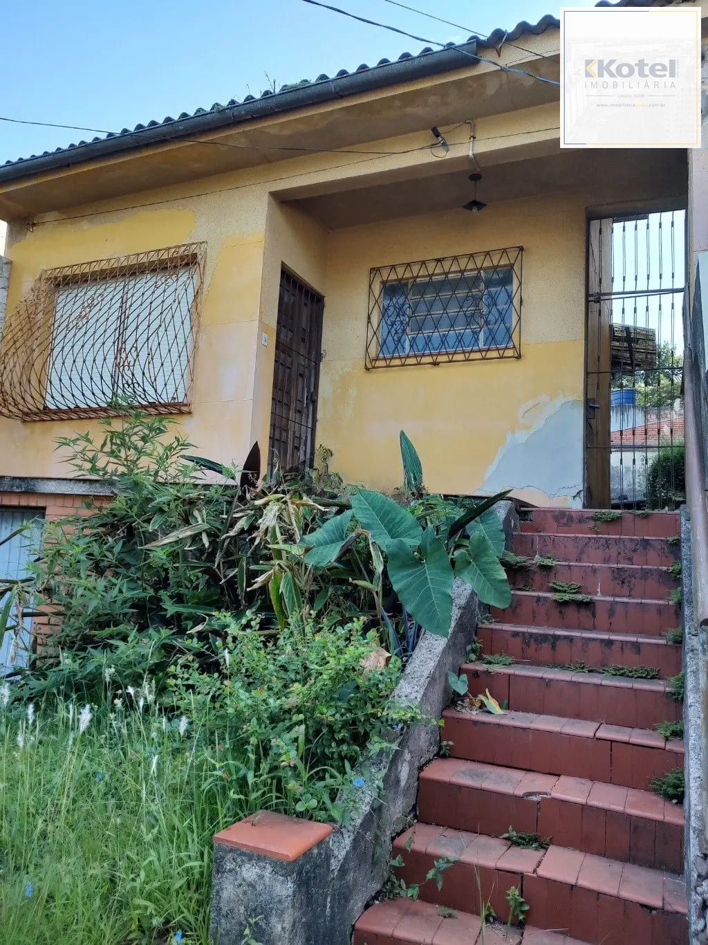 Casa com 3 dormitórios no bairro Petrópolis — foto 3