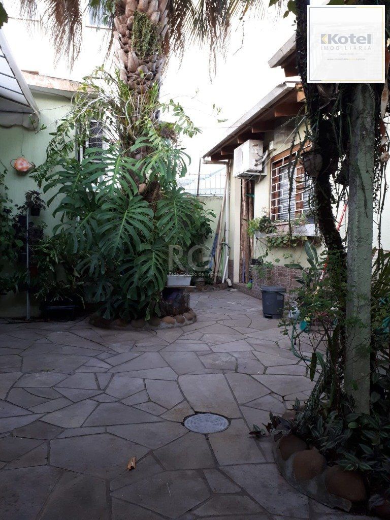 Casa para Venda - 142m², 3 dormitórios, sendo 1 suites, Partenon — foto 3