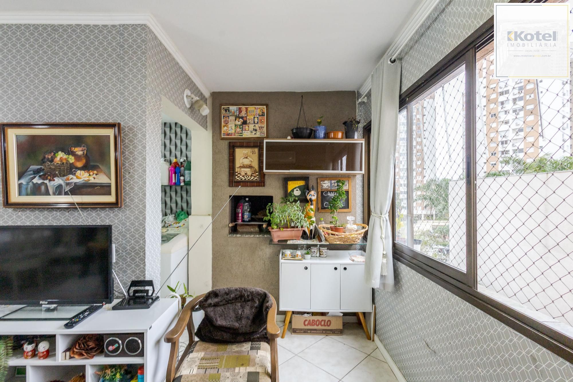 Apartamento de 03 dormitorios com suite, vaga de garagem e infraestrutura completa em Porto Alegre