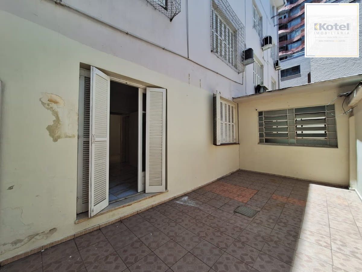 Apartamento de 2 dormitórios à venda em Praia de Belas, Porto Alegre.