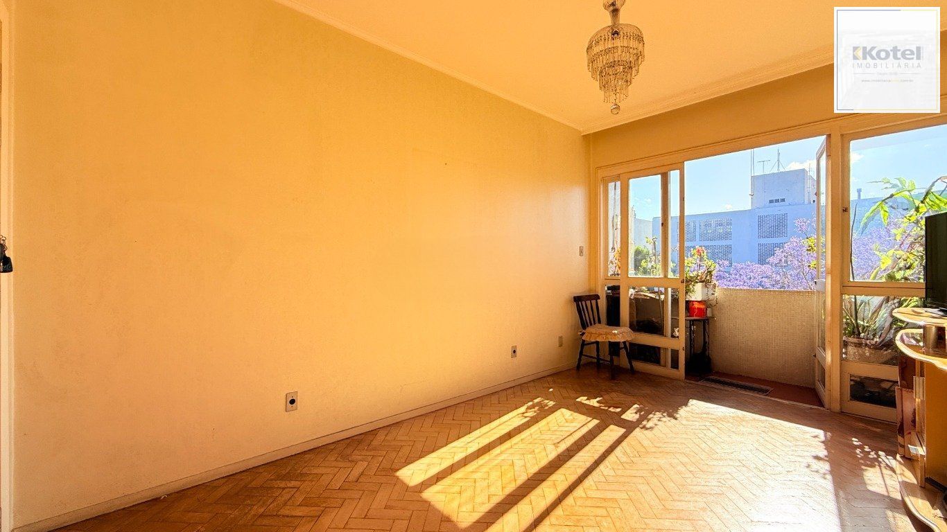 Apartamento de 3 dormitórios à venda no Bairro Petrópolis, Porto Alegre. — foto 3