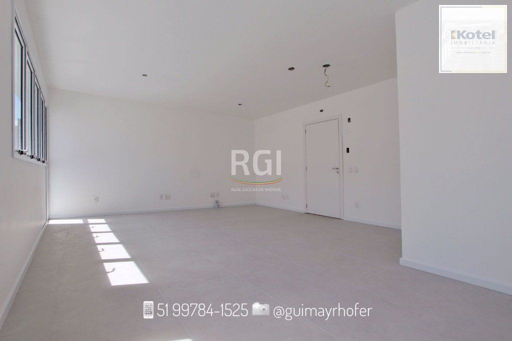 Conjunto/Sala para Venda - 47m², 0 dormitórios, 1 vaga - Menino Deus