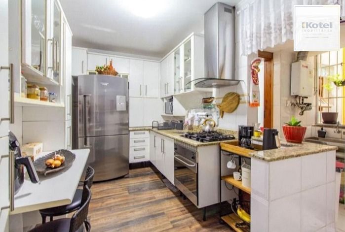 Apartamento amplo de 110 m2 com 3 quartos à venda em Menino Deus - RS