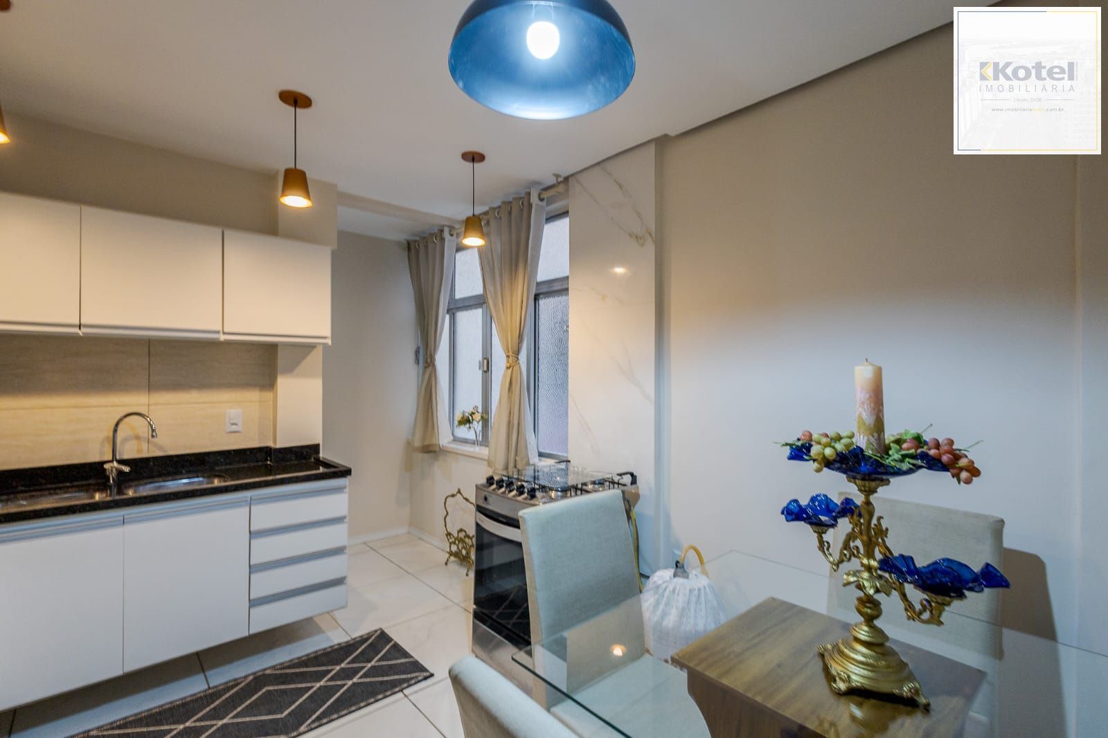 Apartamento de 80 m²semi mobiliado, 3 dormitórios e 1 suíte no Centro Histórico