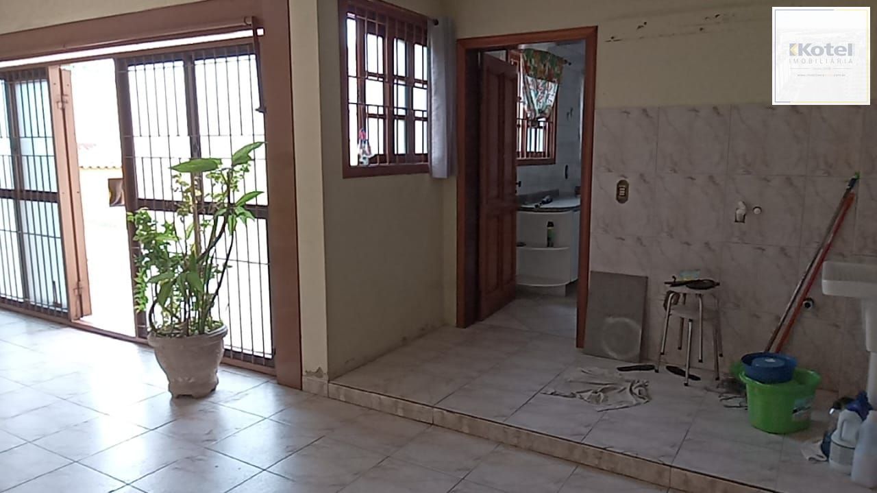 Casa 03 dormitórios, com páteo — foto 5