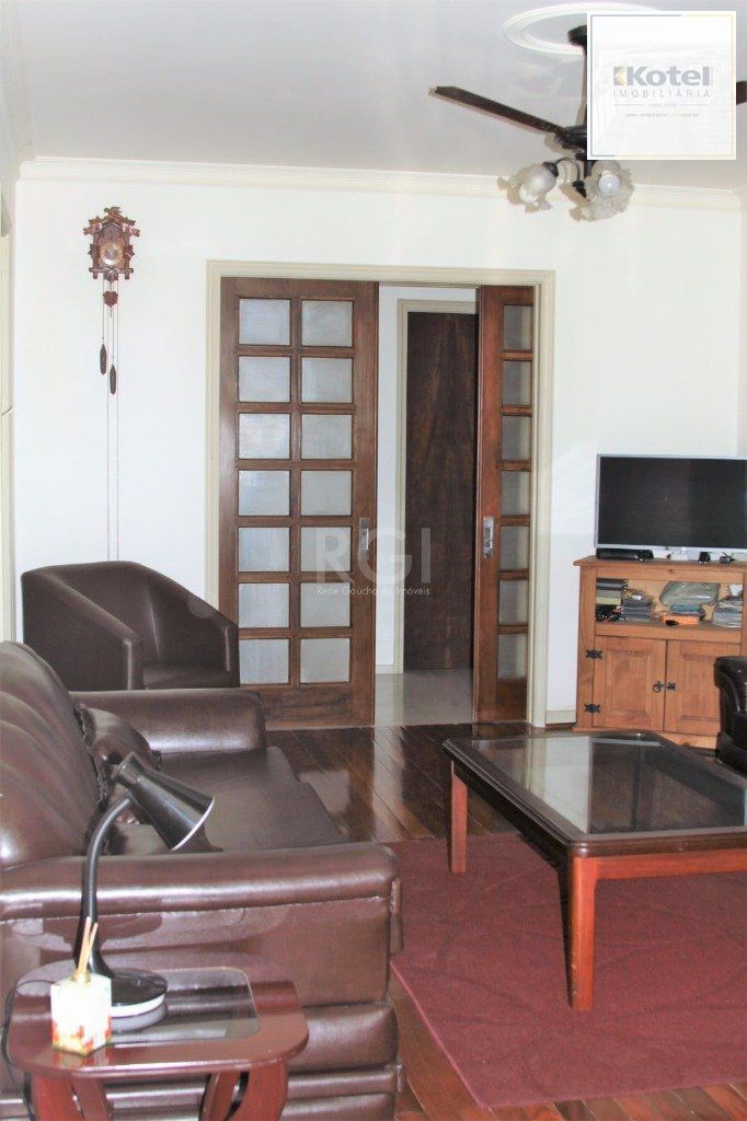 Apartamento com 03 dormitórios, churrasqueira e vaga de garagem no Menino Deus — foto 3