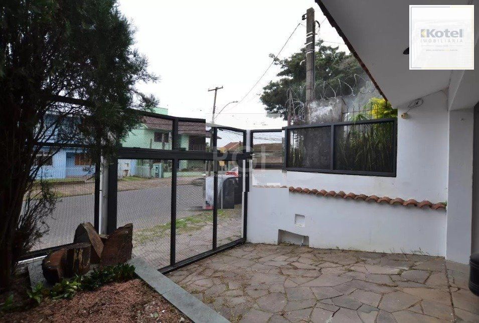 Casa para Venda - 267m², 4 dormitórios, sendo 1 suites, 2 vagas - Tristeza — foto 2