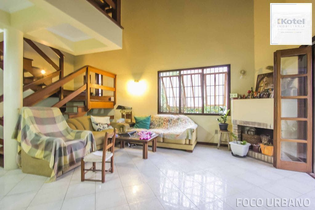 Casa 3 dormitórios à venda no Bairro Parque Santa Fé - Porto Alegre