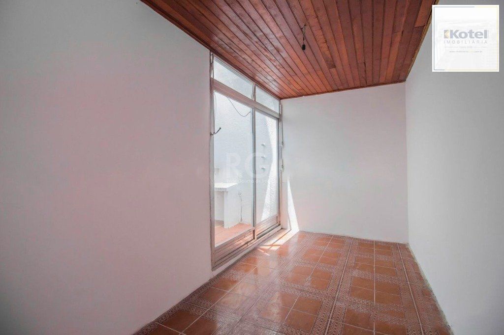 Casa para Venda - 440m², 3 dormitórios, sendo 2 suites, 2 vagas - Cidade Baixa — foto 4