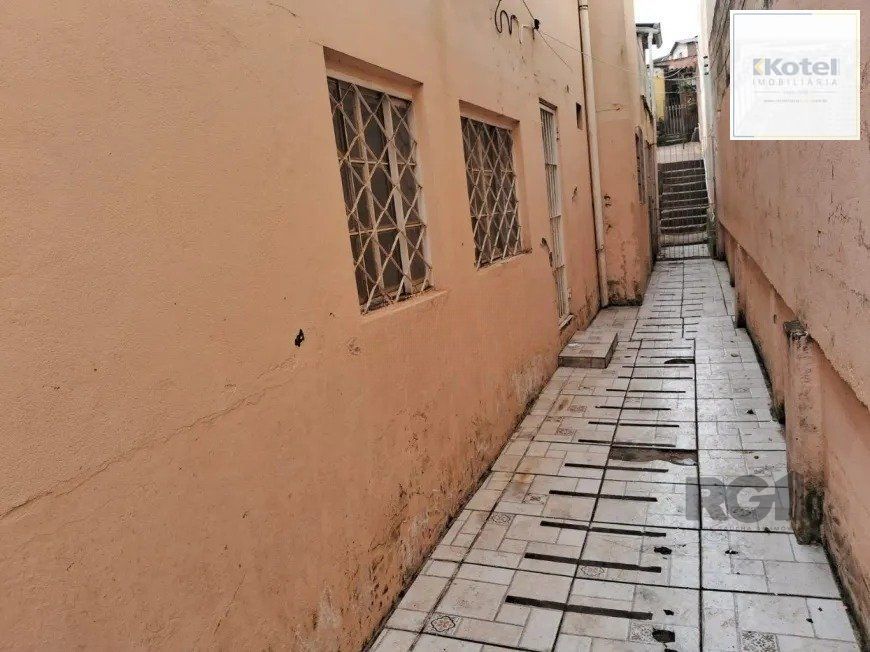 Casa com 3 dormitórios no bairro Vila Jardim — foto 2
