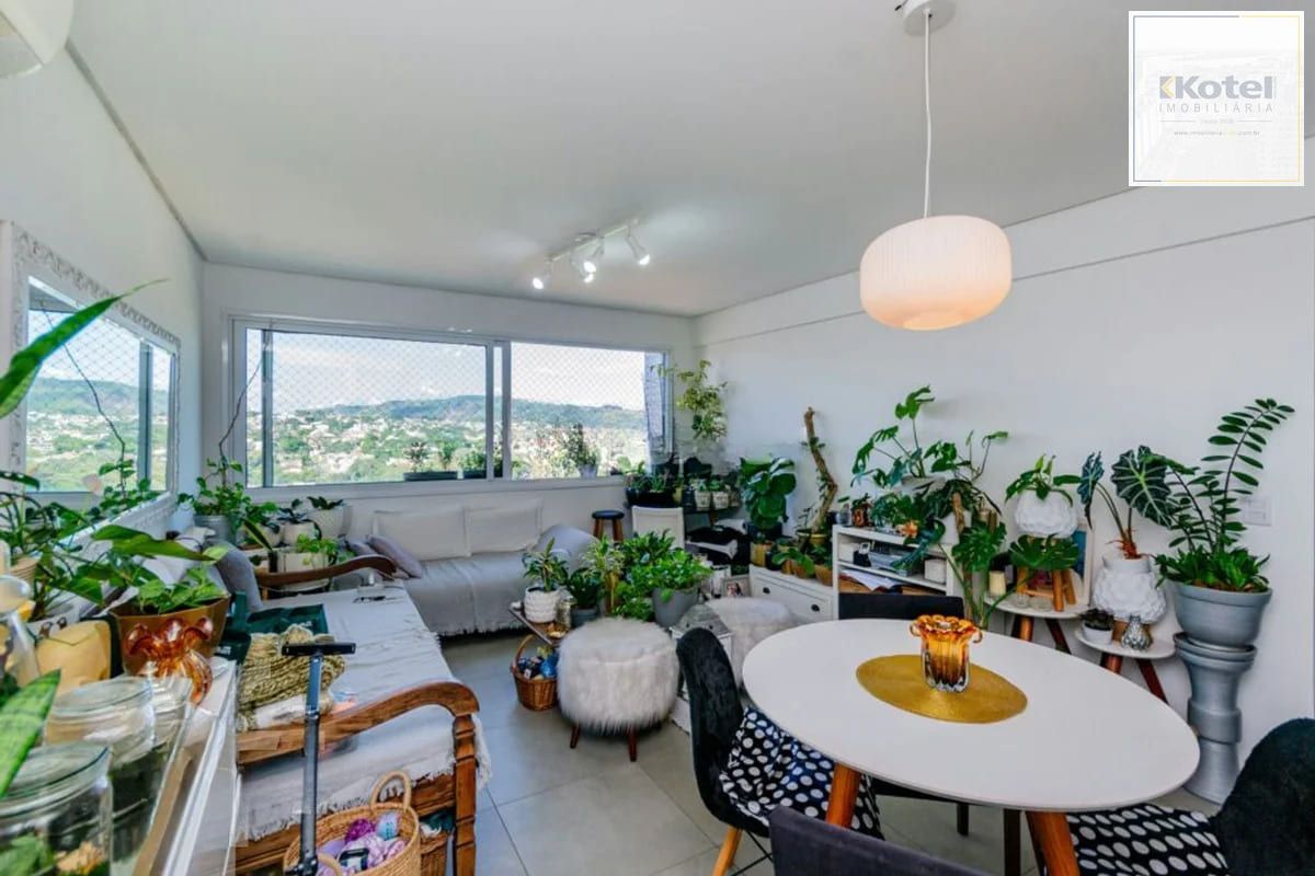 Apartamento de 2 dormitorios à venda em Bom Jesus, Porto Alegre