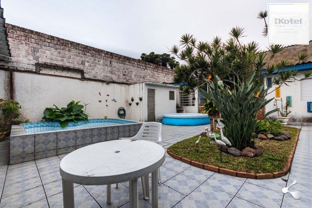 Casa para Venda - 240m², 3 dormitórios, sendo 1 suites, 3 vagas - Cristal — foto 4