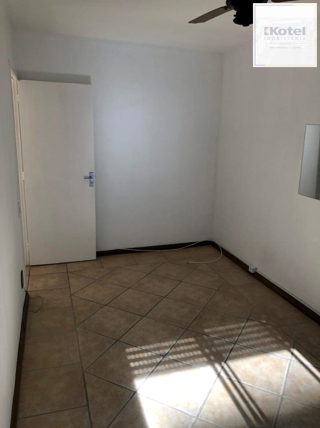 Apartamento de 1 dormitório à venda em Tristeza, Porto Alegre.
