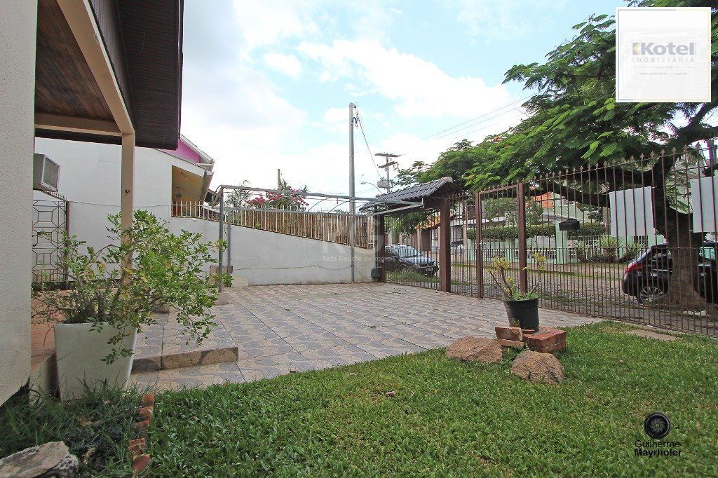 Casa para Venda - 177.58m², 3 dormitórios, sendo 1 suites, 4 vagas - Guarujá — foto 3