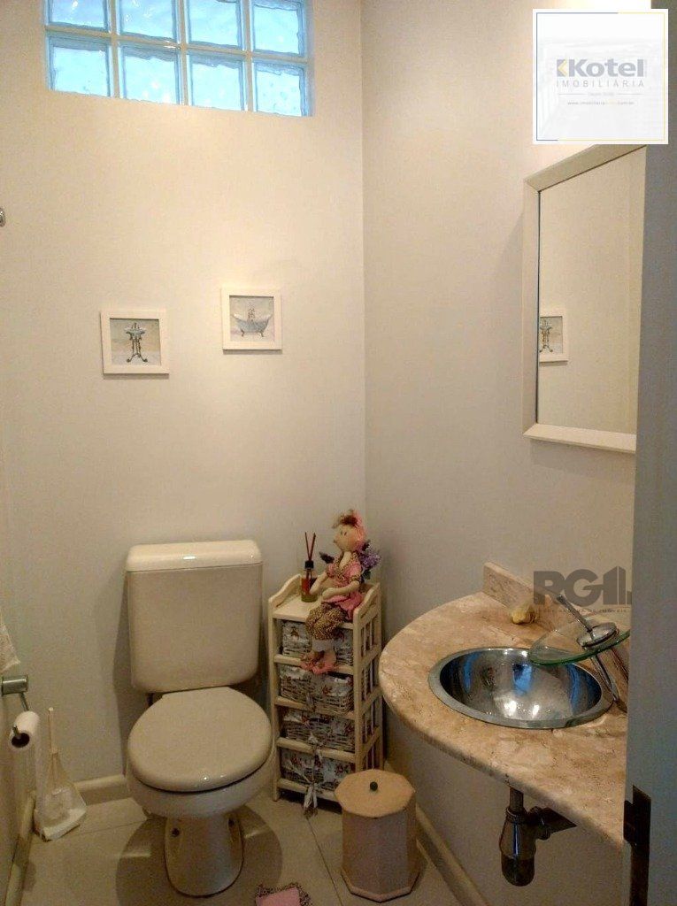 Casa de 307m² - 3 dormitórios, piscina, 4 vagas no bairro Espírito Santo — foto 5