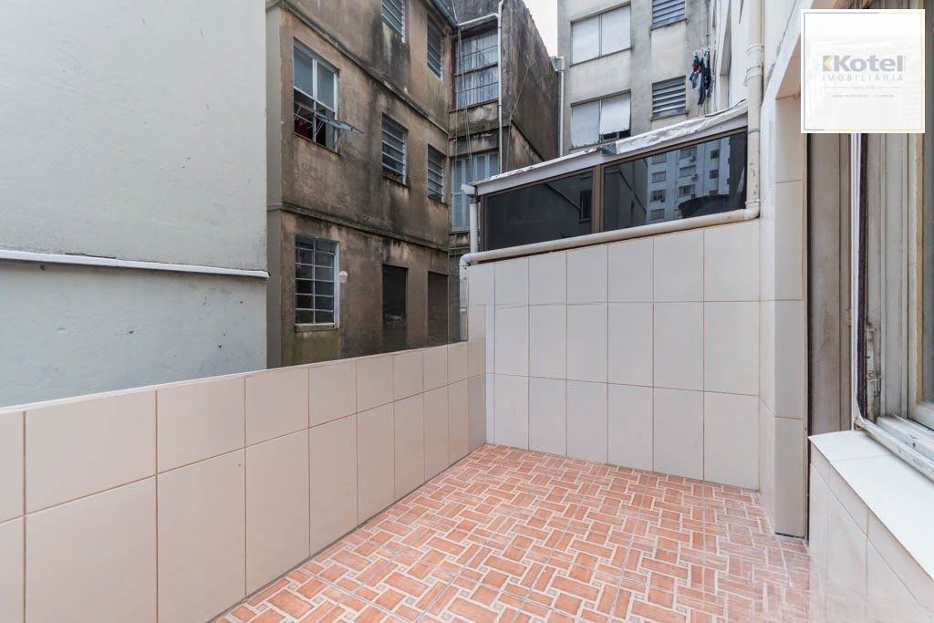 Apartamento com 1 dormitório à venda em Centro Histórico, Porto Alegre.