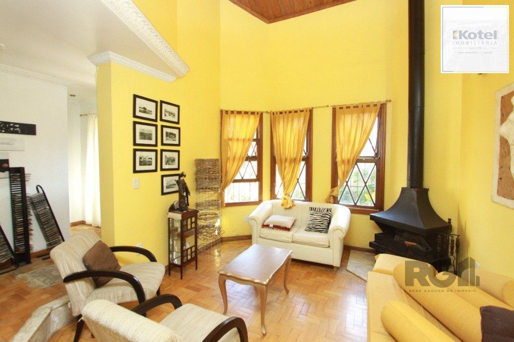 Casa 3 quartos à venda, 200m², Jardim Itu - Porto Alegre