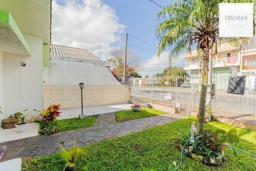 Excelente casa de 70m² com 3 dormitórios no bairro Sarandi. — foto 2