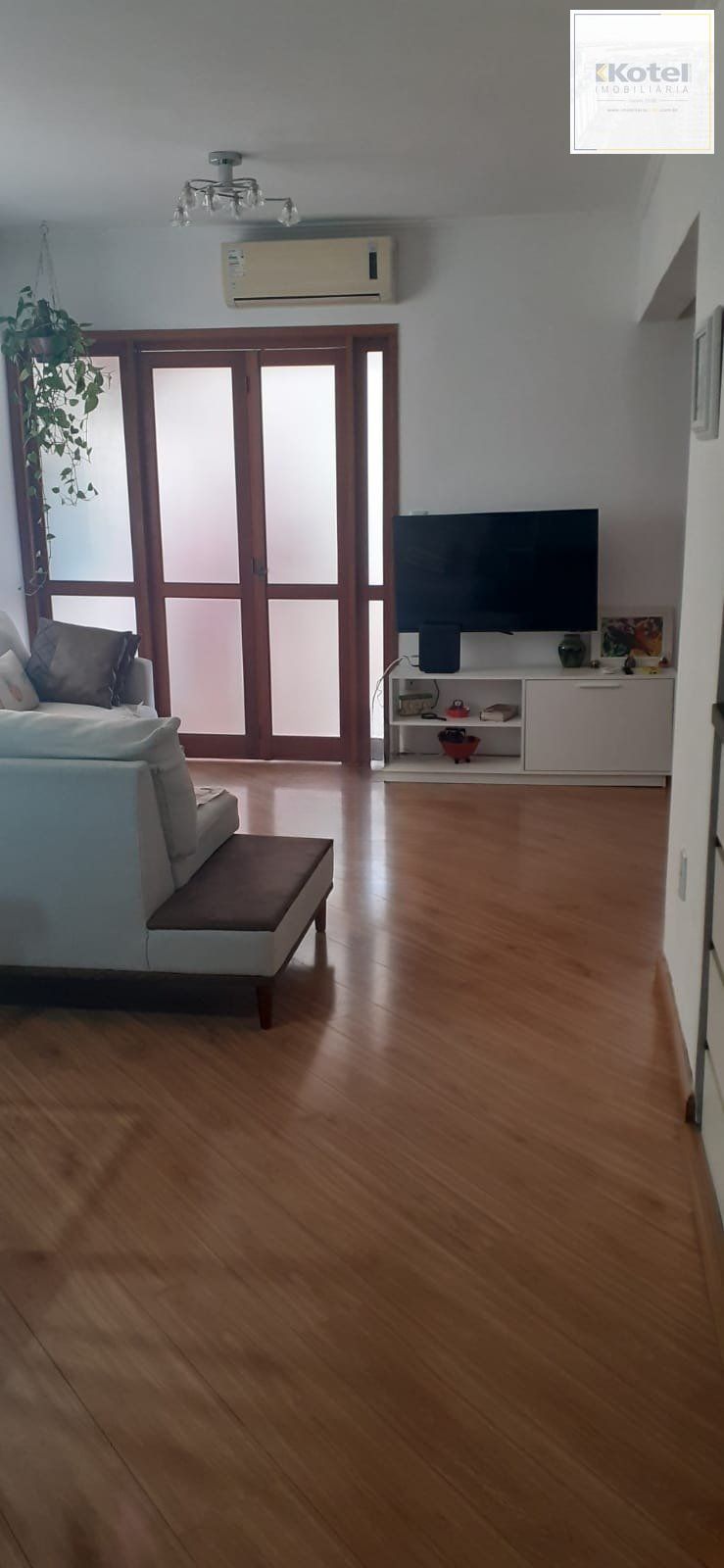 Apartamento de 2 dormitorios á venda no Bairro Cristal - Porto Alegre — foto 4