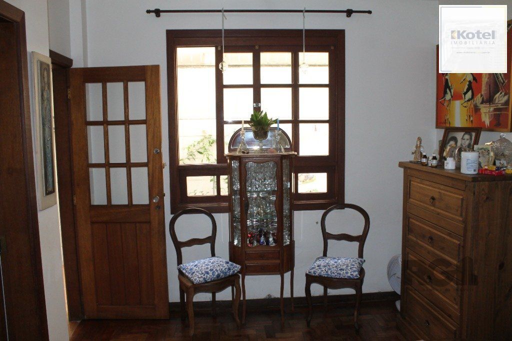 Apartamento de 3 dormitórios Térreo no bairro Moinhos de Vento