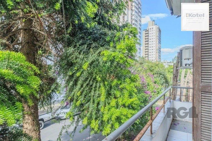Casa 3 quartos à venda, 130m², Menino Deus - Porto Alegre