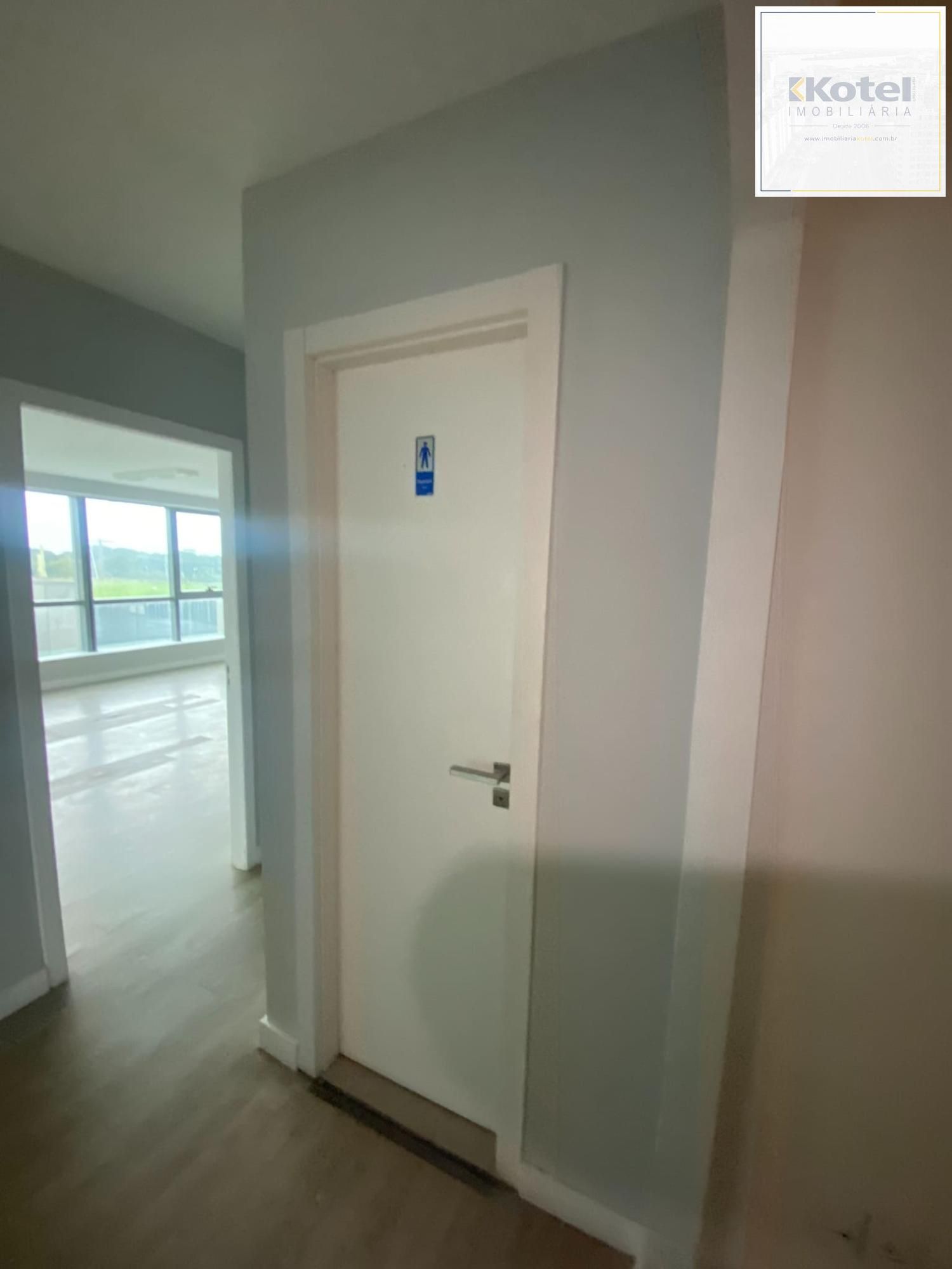 Sala Comercial no Bairro Praia de Belas - Porto Alegre