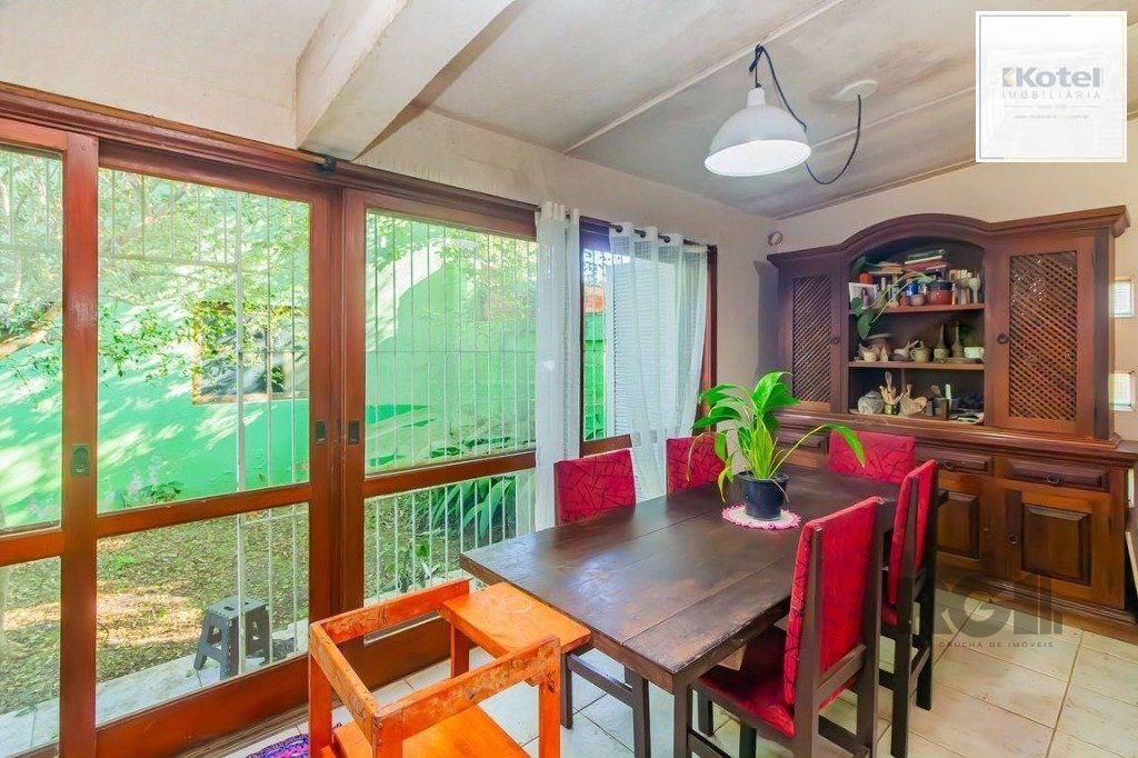 Casa de 4 dormitórios no bairro Belém Novo — foto 4