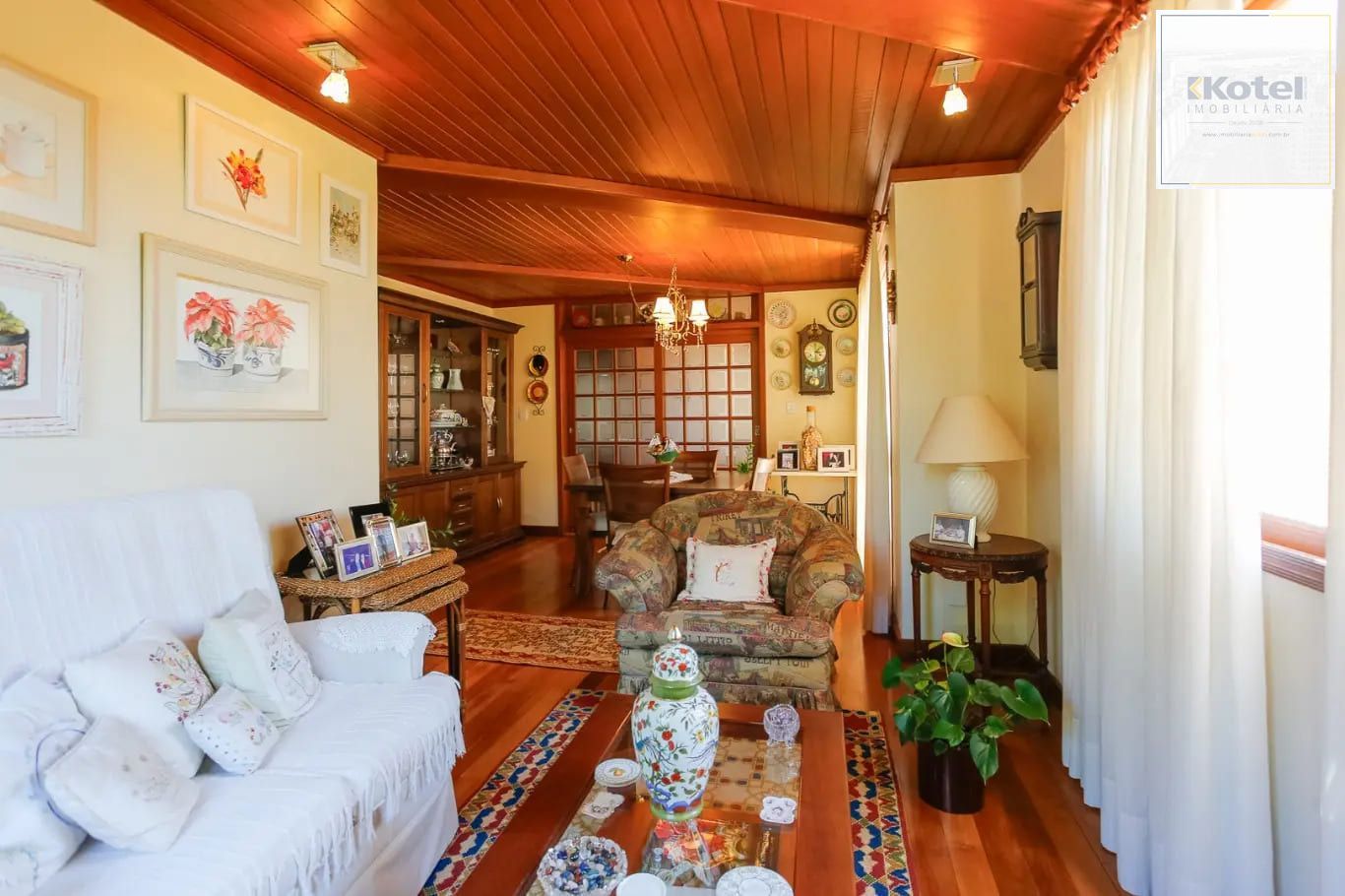 Casa com 3 dormitórios no Bairro Tristeza, em Porto Alegre — foto 2