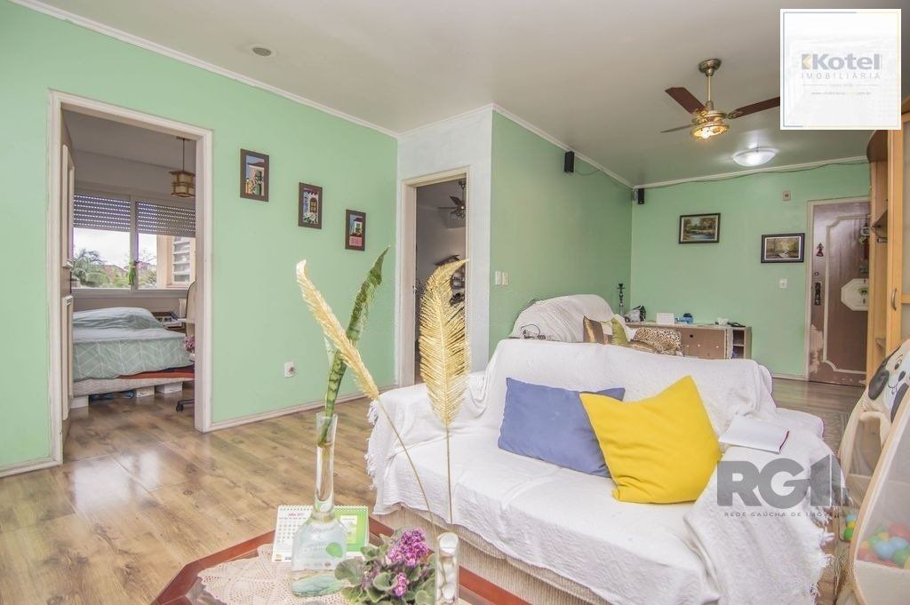 Apartamento 133m² - 3 dormitórios, 1 vaga no bairro Petrópolis